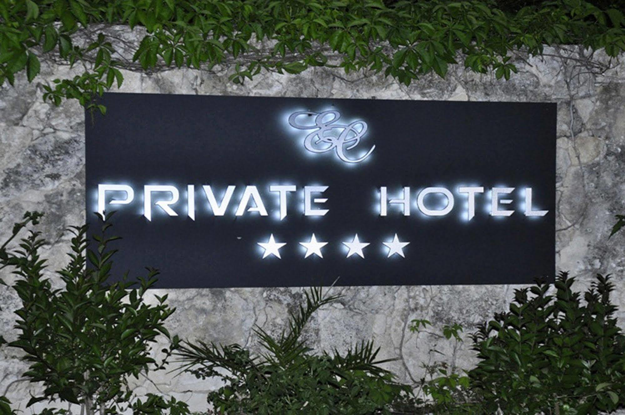 Private Hotel - Adult Only بورتو فيكشْيو المظهر الخارجي الصورة