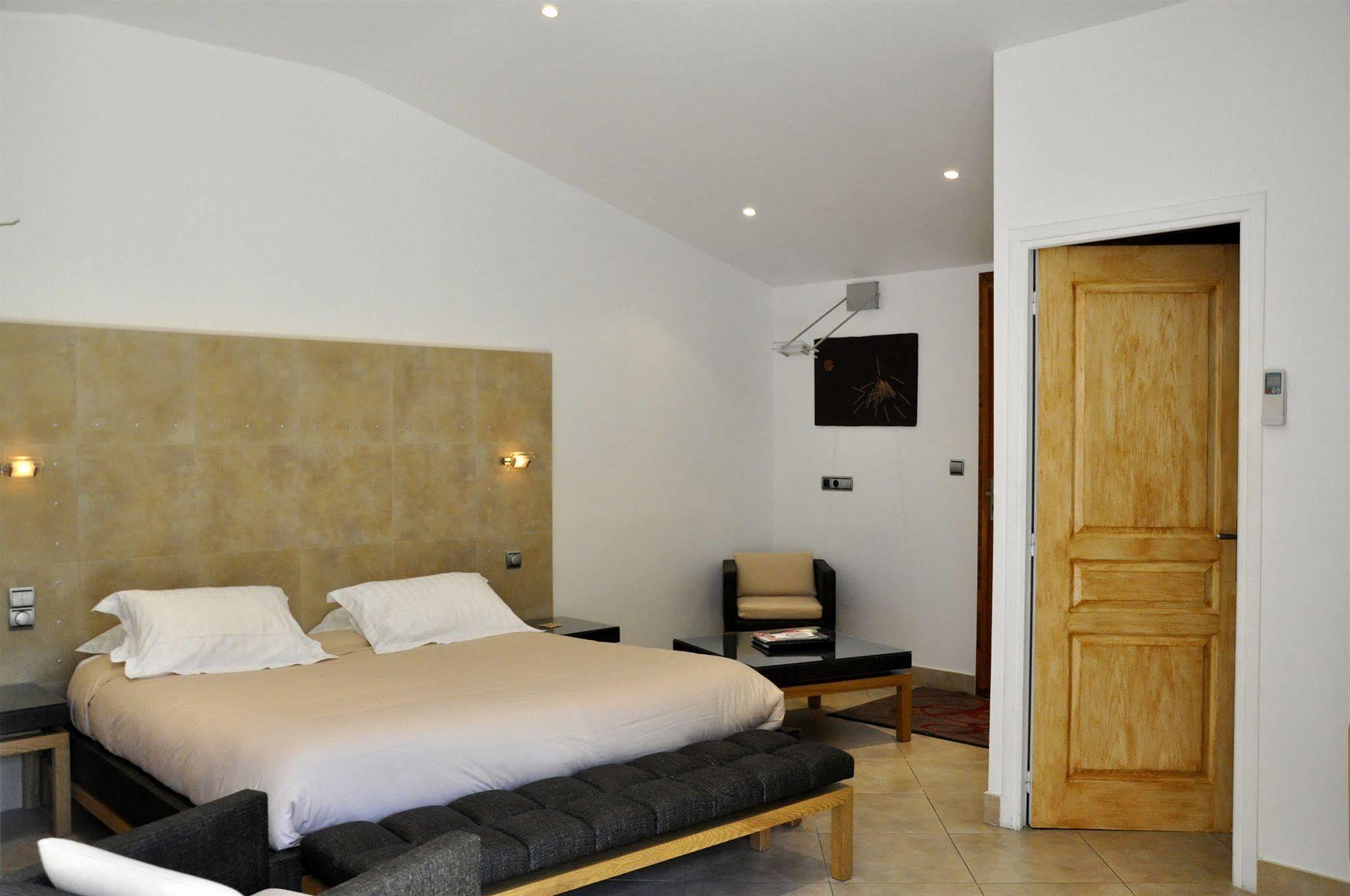 Private Hotel - Adult Only بورتو فيكشْيو المظهر الخارجي الصورة