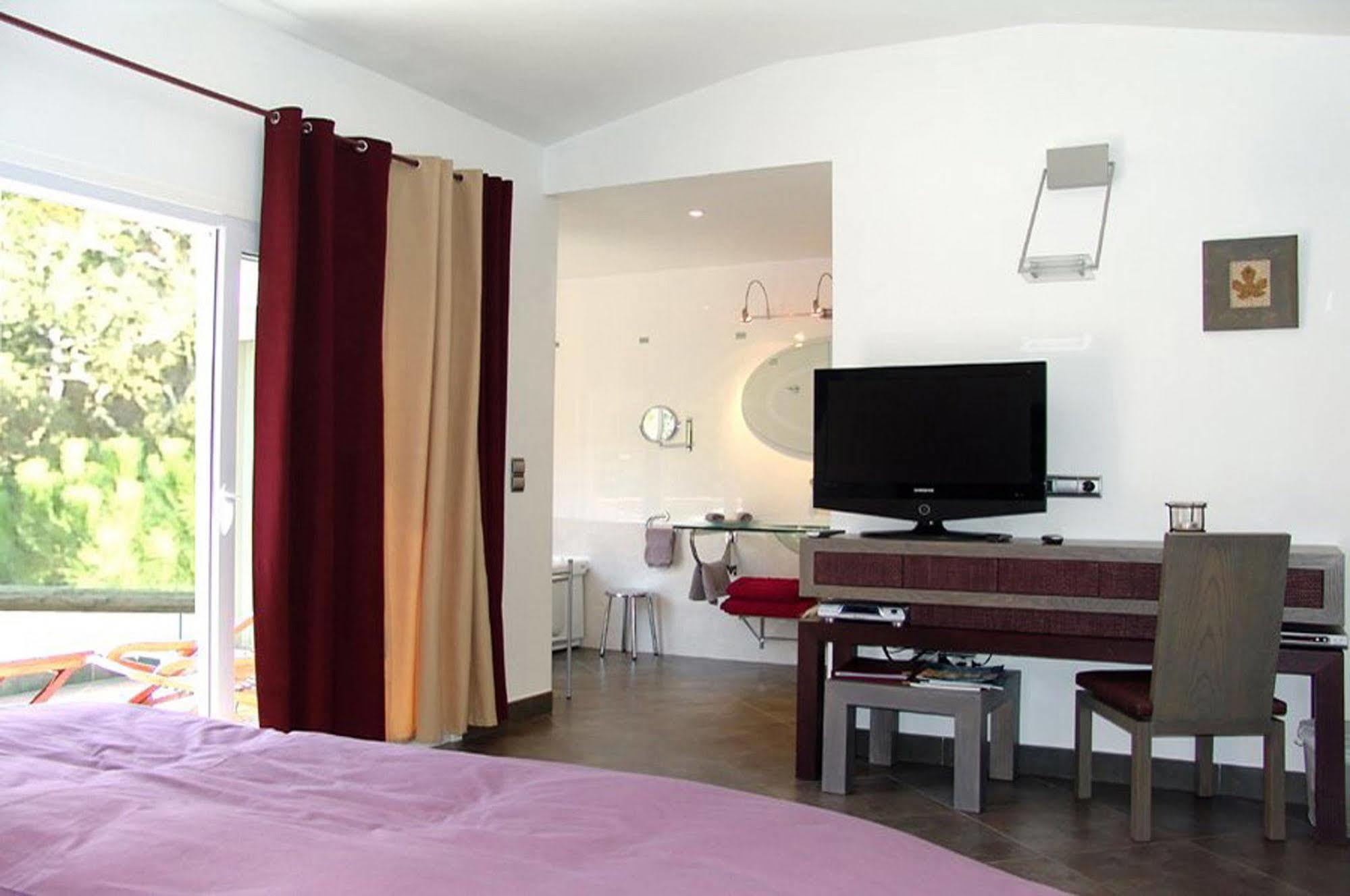 Private Hotel - Adult Only بورتو فيكشْيو المظهر الخارجي الصورة